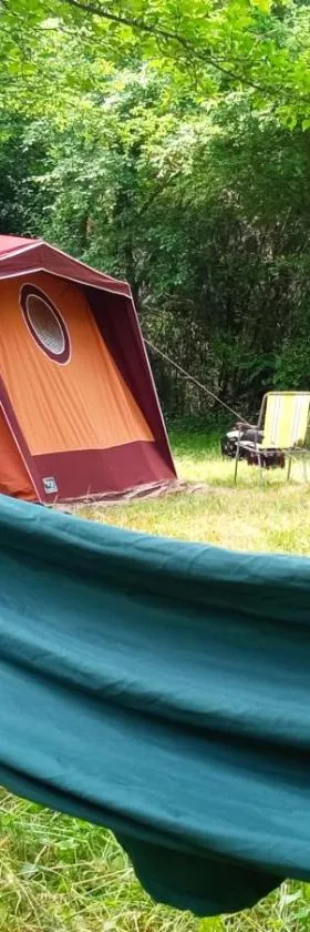 Different Belgrade camping，位于Vrčin的酒店