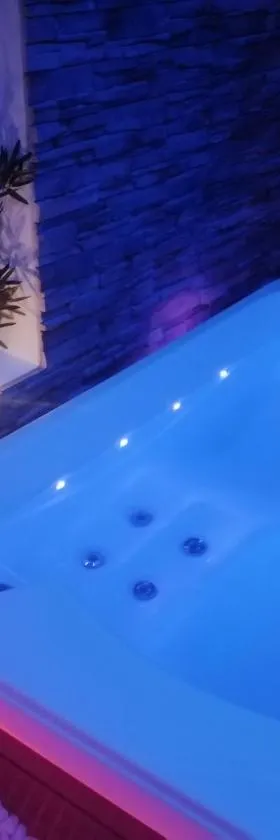 Gîte le Petit Crocq avec SPA privatif，位于Wirwignes的酒店