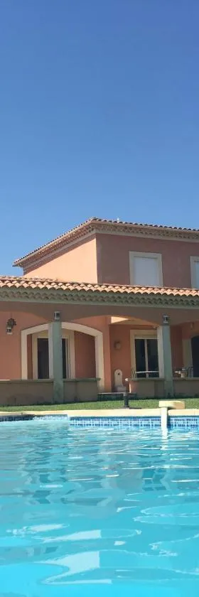 Villa et maisonnette provençales，位于卡庞特拉的酒店