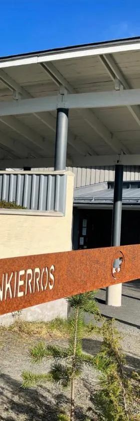Karhunkierros Cabins & Huts，位于萨拉的酒店