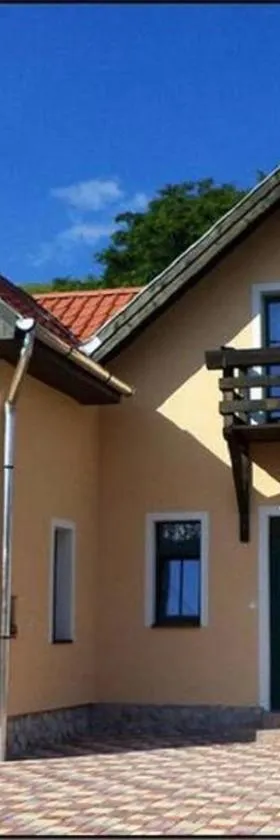 Matyó Rózsa Vendèghàz，位于Ostoros的酒店
