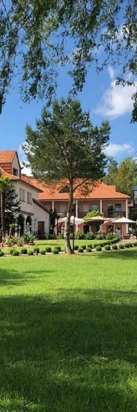 Hotel Saint-Hubert，位于昂巴克的酒店