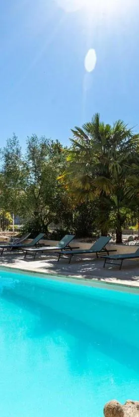 Logis Hôtel L'Oliveraie，位于科涅克的酒店