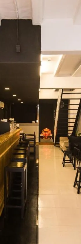 Chatel BKK，位于邦拉的酒店
