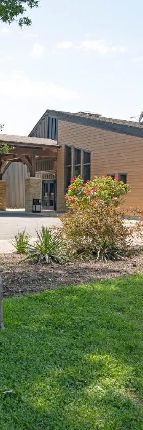 Barren River Lake State Resort Park，位于卢卡斯的酒店
