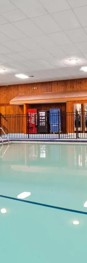 Sturgis Lodge and Suites，位于斯特吉斯的酒店