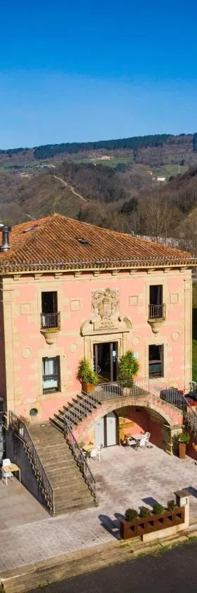 Hotel Palacio Atxega，位于乌苏尔维尔的酒店