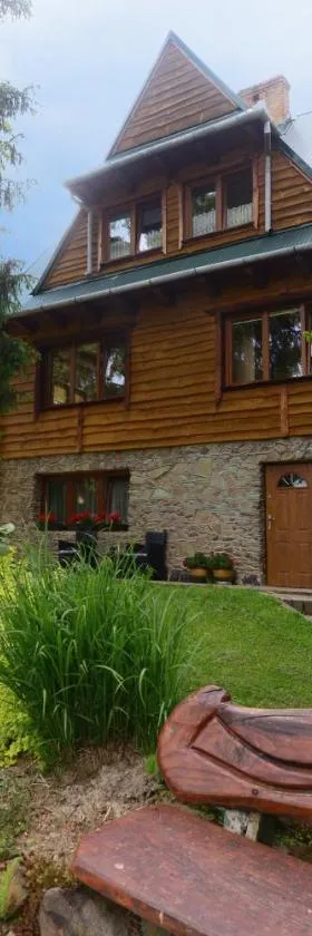 Pensjonat Lesniczówka bieszczady solina polańczyk，位于波拉齐克的酒店