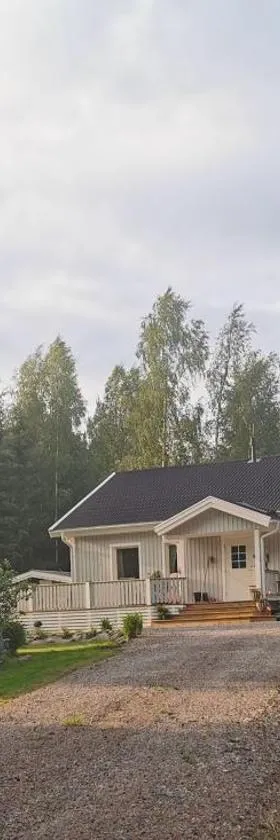 Hyttingsfabodstugor，位于博伦厄的酒店