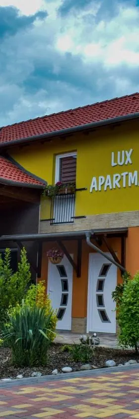 LUX Apartman Maroslele，位于Maroslele的酒店