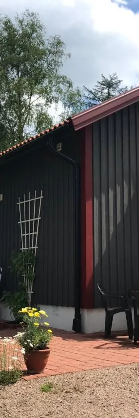 Joarsbo, Stuga 2, Gårdsstugan，位于Kalv的酒店