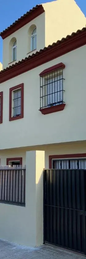 Sevilla Saltera casa RURAL cerca centro de Sevilla Familiar - Trabajo - Wifi，位于Salteras的酒店
