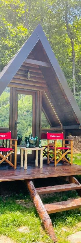 Holiday bungalows Pajkovir，位于科拉欣的酒店