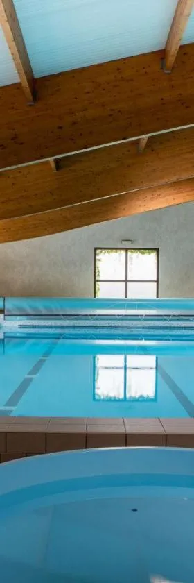 Best Western Le Relais de Laguiole Hôtel & Spa，位于拉吉约勒的酒店