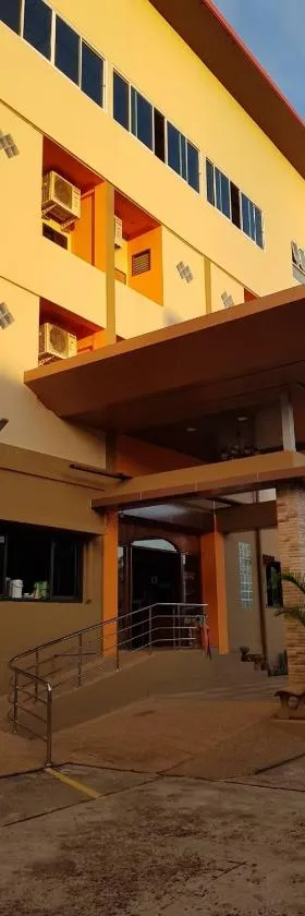 SP酒店，位于那空拍侬府的酒店