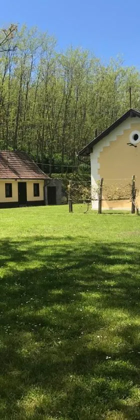 Erdei Pihenőház Terecseny，位于Terecseny的酒店