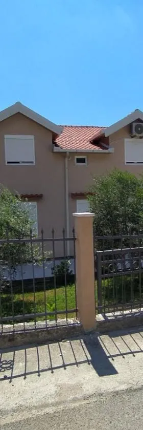 Apartman Andjela，位于Kavač的酒店