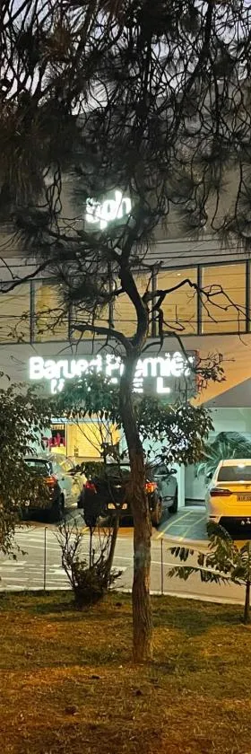 Barueri Premiêr Hotel，位于巴鲁埃里的酒店