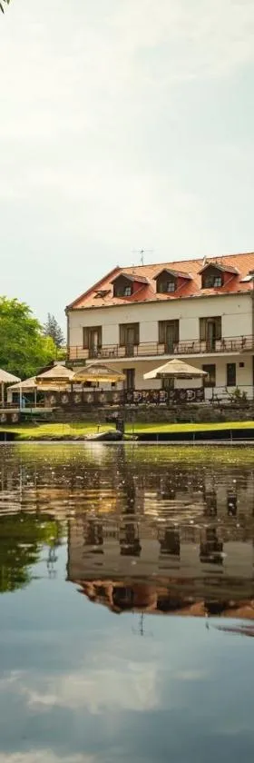 Hotel Ostende，位于克赛拉迪的酒店