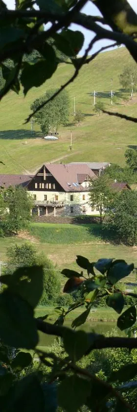 Penzion Malovaný，位于Osvětimany的酒店