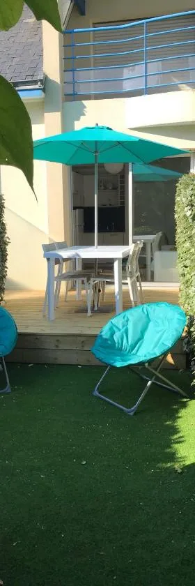 Studio Les Pétrels avec terrasse et jardinet à 2 pas de la plage，位于波尔尼谢的酒店