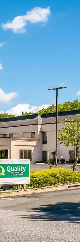 Quality Inn & Suites Bel Air I-95 Exit 77A，位于贝莱尔的酒店
