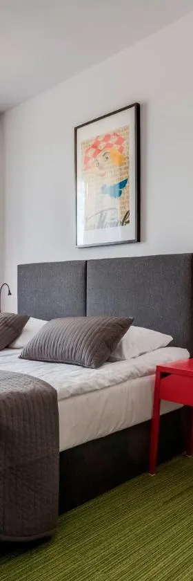 B&B Julinek Park，位于Leszno的酒店