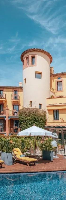 Ermitage de l'Oasis & Spa - Cannes Mandelieu，位于曼德琉-拉纳普勒的酒店