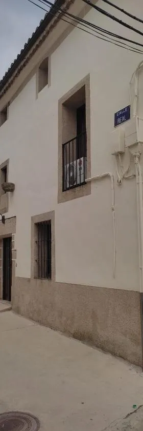 Albergue Turístico "San Blas" de Oliva de Plasencia，位于Oliva de Plasencia的酒店