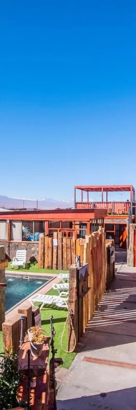 Hotel Casa Algarrobo，位于圣佩德罗·德·阿塔卡马的酒店