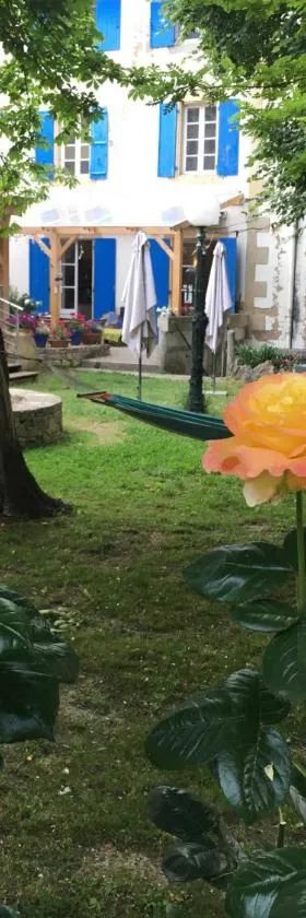 La Vie en Roses，位于Rennes-les-Bains的酒店