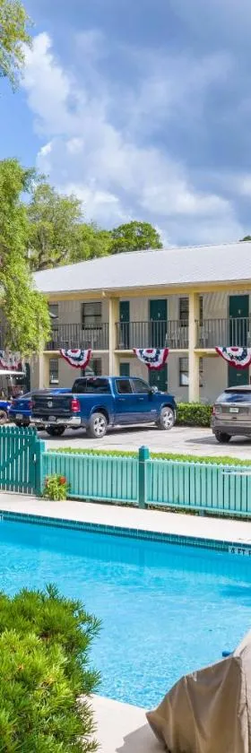 Steinhatchee River Inn and Marina，位于Steinhatchee的酒店