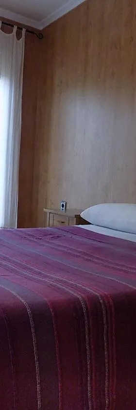 Hostal Los Palancares，位于Fuentes的酒店