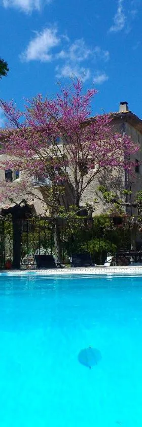 Logis des Magnans -Les terrasses du Coutach -，位于Sauve的酒店