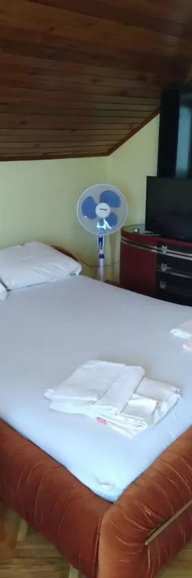 2 Hàlòszobàs apartman，位于卡尼扎的酒店