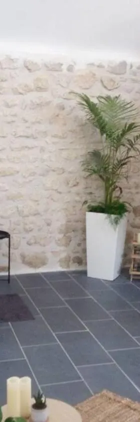 Maison privative, cocooning, zen , avec jacuzzi，位于Mont-Notre-Dame的酒店
