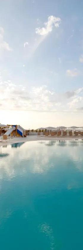 Palladium Hotel Menorca，位于阿雷纳尔登卡斯特尔的酒店