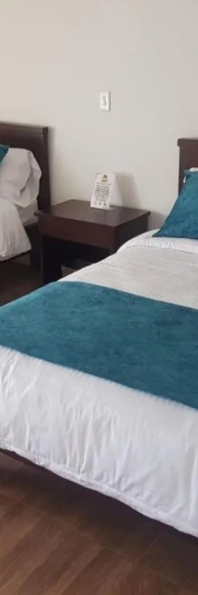 Hotel Takuara，位于Vergara的酒店