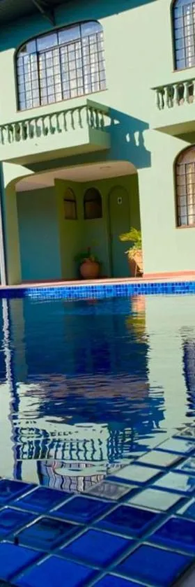 Vila Verde Hotel，位于托莱多的酒店