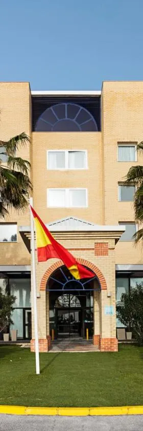 B&B HOTEL Alicante，位于阿利坎特的酒店