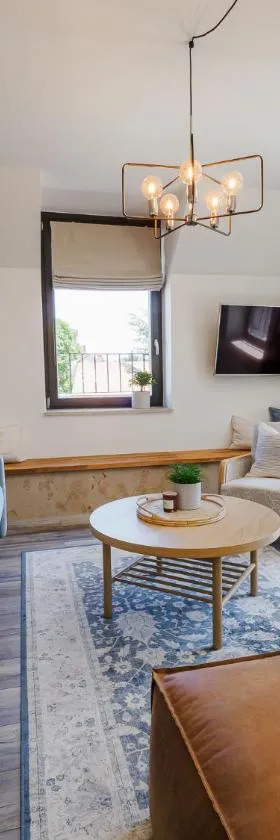 Malom és Kacsa Boutique Hotel，位于塔塔的酒店
