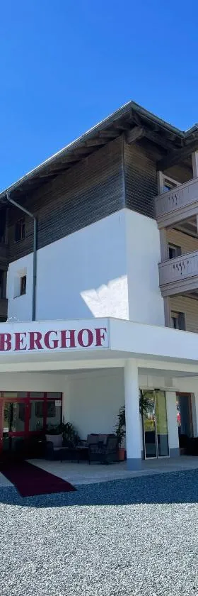 伯格霍夫酒店，位于索内纳尔佩·纳斯费尔德的酒店