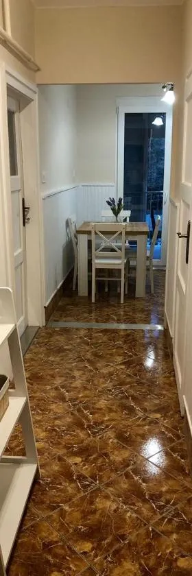 Kelemen Apartman Nagykanizsa，位于瑙吉考尼饶的酒店