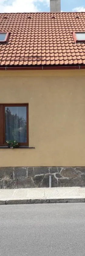 Ubytování v soukromí U Aničky，位于布拉特纳的酒店