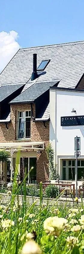 Ráj na zemi venkovský hotel a kavárna，位于Hukvaldy的酒店
