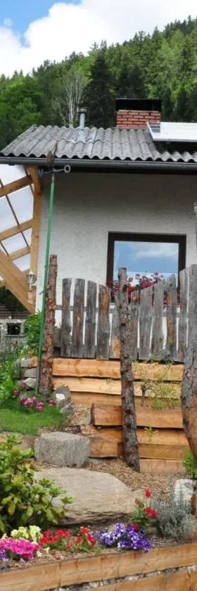 Ferienhaus Weiss，位于Lind bei Scheifling的酒店