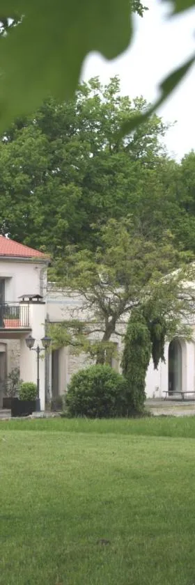 Lazurowa Prowansja - Agroturystyka Villa Toscana，位于博莱斯瓦维茨的酒店