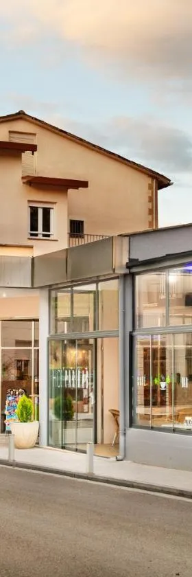 Hotel Parras Arnedillo，位于阿尔内迪略的酒店