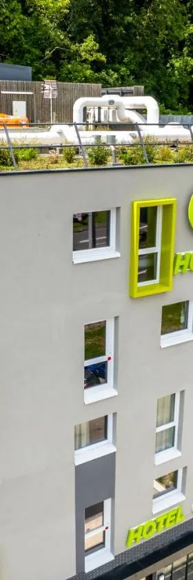 B&B HOTEL Le Port Marly Saint Germain en Laye，位于马尔利港的酒店