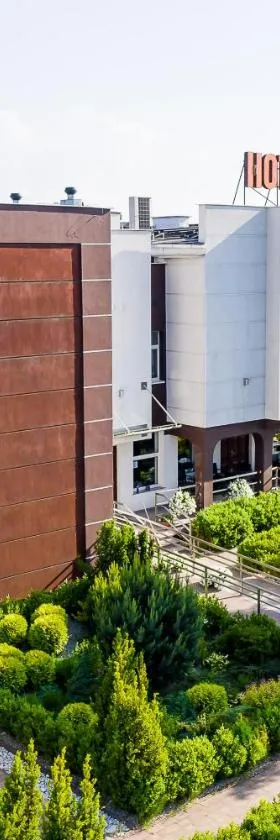Kmicic，位于克拉希尼克的酒店